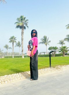Cindy - escort in Muscat Photo 3 of 3