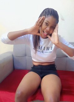 Cindy - puta in Isa Town Photo 1 of 3