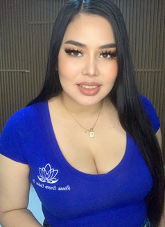 Cindy - escort in Dubai Photo 8 of 8