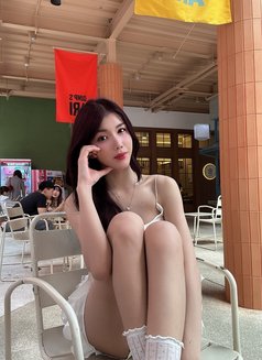 Cindy 辛甜 - escort in Taipei Photo 2 of 13