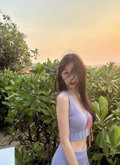 Cindy 辛甜 - escort in Taipei Photo 5 of 13