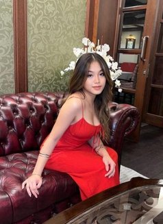 Cinta Indonesia New Girl - puta in Singapore Photo 2 of 7