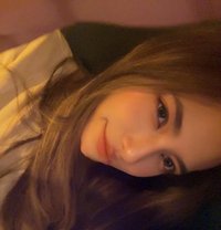 Cintia - escort in Singapore