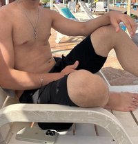 Cizaro - Acompañantes masculino in Beirut