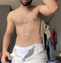 Cizaro - Male escort in Beirut Photo 5 of 6