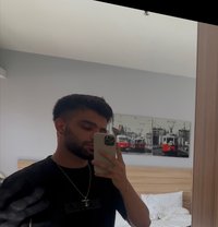 Cizaro - Male escort in Beirut