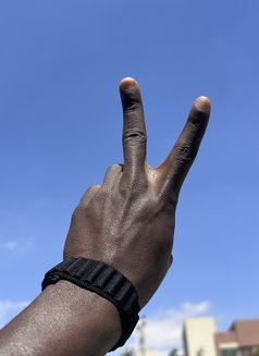 Cj Hug Guy - Male escort in Cairo Photo 4 of 4