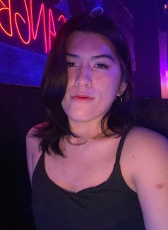 Cla - Acompañantes transexual in Manila Photo 2 of 7