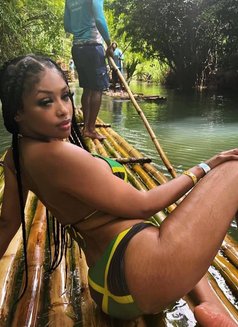 Clair New Arrival From Mumbai - puta in Mumbai Photo 3 of 14