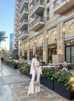 Claire - escort in Dubai Photo 2 of 5