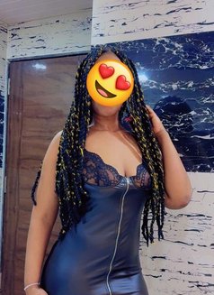 Claire newly arrived and sexy - escort in Mumbai Photo 2 of 3