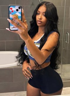 CLAIRE - escort in Mumbai Photo 12 of 12