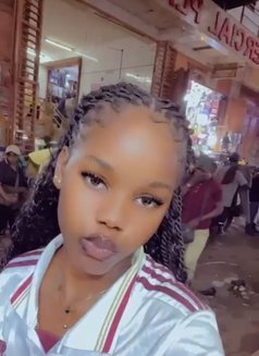 Claire - escort in Phuket Photo 1 of 4