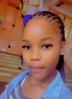 Claire - escort in Phuket Photo 2 of 4