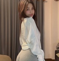 Clara Azumi - puta in Jakarta