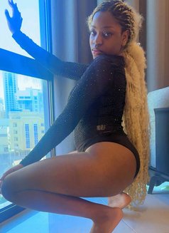 Clara - escort in Al Manama Photo 6 of 7