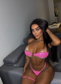 Clara - escort in Dubai Photo 10 of 30