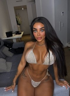 Clara - escort in Dubai Photo 2 of 30
