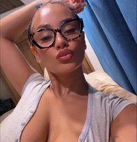 Clara - escort in Liverpool