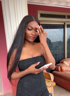 Clara - escort in Accra Photo 3 of 3