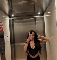 Clara - puta in Dubai