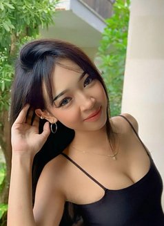 Clara - puta in Bali Photo 3 of 6