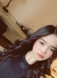 Clara - escort in Bali Photo 3 of 5