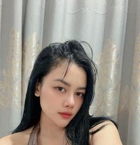 Clara - escort in Bali