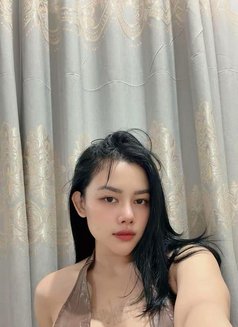 Clara - escort in Bali Photo 4 of 6