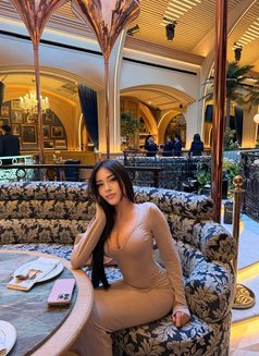 Clara - escort in Bali Photo 3 of 4