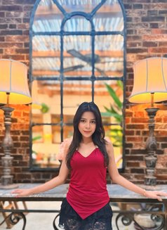 Clara - puta in Bali Photo 3 of 12