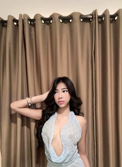 Clara - escort in Bali Photo 9 of 10