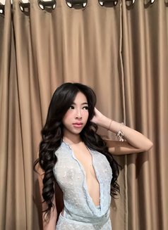Clara - escort in Bali Photo 10 of 10