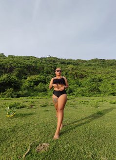 Clara - escort in Hanoi Photo 3 of 4