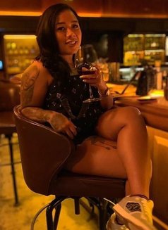 Clara - escort in Hanoi Photo 4 of 4