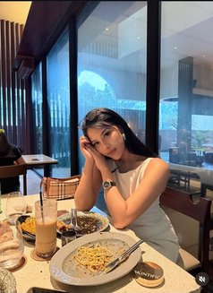 Clara - puta in Jakarta Photo 3 of 4