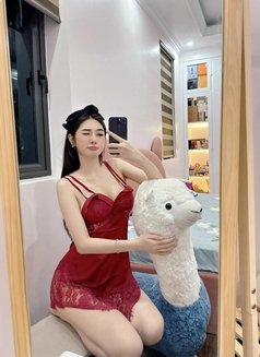 Clara - escort in Jakarta Photo 1 of 7