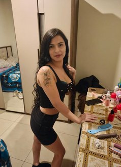 Clara - escort in Beirut Photo 2 of 4