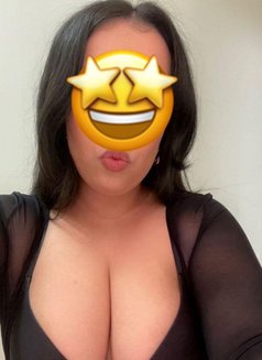 Clara - escort in Cairo Photo 1 of 1