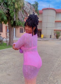Clara - escort in Accra Photo 3 of 4