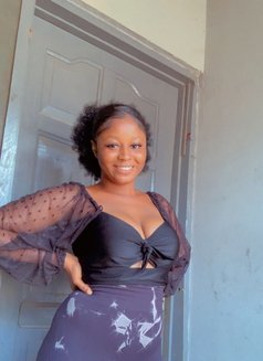 Clara - puta in Accra Photo 5 of 6