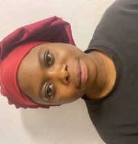 Clara - puta in Lagos, Nigeria