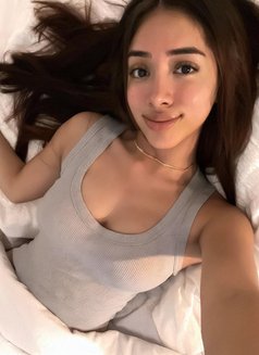 Clara - puta in Manila Photo 1 of 1