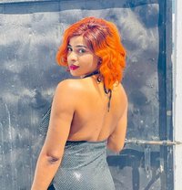 Clara - escort in Muscat