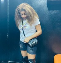 Clara - escort in Muscat