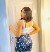 Clara - escort in Muscat