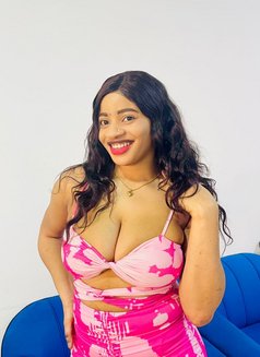 Clara - escort in Muscat Photo 1 of 3