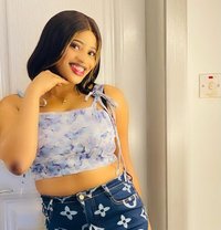 Clara - escort in Muscat