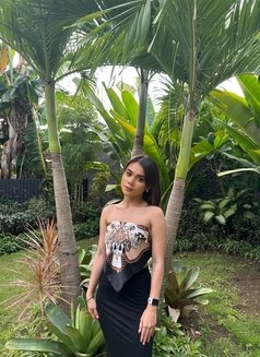Clara Sexy Hot in Kuta - puta in Bali Photo 11 of 15