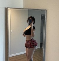 Clara - escort in Erbil